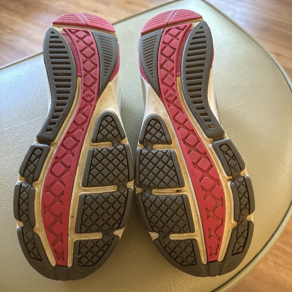 New Balance Women's 847v2 Walking Size 11 Athletic‎ Shoes Grey/Pink |WW847GR2| - Picture 15 of 15